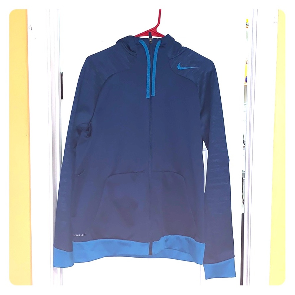 Nike therma-fit zip up hoodie